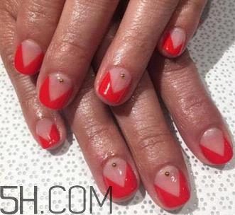 冬天美甲適合什么顏色？純色美甲跳色款式搭配圖