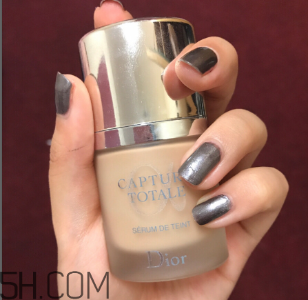 迪奧修復幻彩精華粉底液好用嗎 多少錢