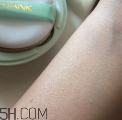 rojank茹妝氣墊cc霜好用嗎？茹妝蜂蜜氣墊皙皙霜評(píng)測(cè)