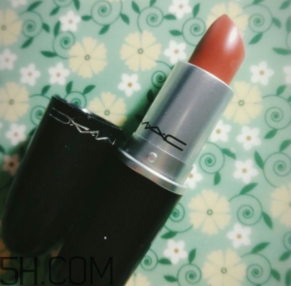 mac velvet teddy質(zhì)地干嗎？mac velvet teddy適合黃皮嗎