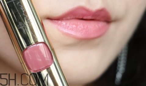 歐萊雅紛澤唇膏bp301是什么顏色？歐萊雅唇膏bp301試色