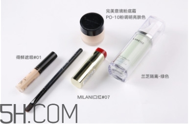 底妝怎么畫(huà)顯得干凈無(wú)暇 底妝怎么畫(huà)顯得干凈無(wú)暇