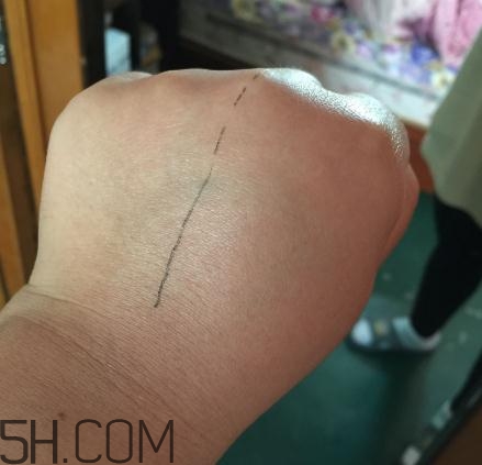 春紀(jì)新彈力氣墊霜好用嗎？春紀(jì)新彈力氣墊霜評測