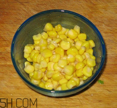 畸形果蔬營養(yǎng)價值更高？畸形果蔬是什么原因引起的？