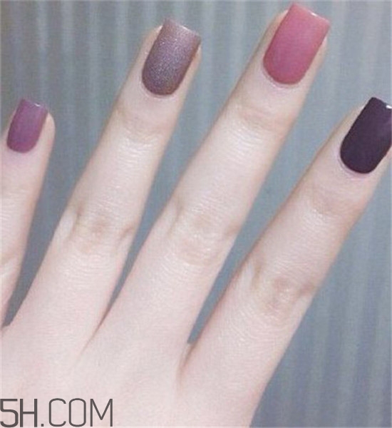 長期美甲的8大危害 如何護(hù)理指甲 長期美甲的8大危害 如何護(hù)理指甲