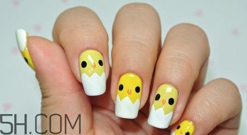 美甲店美甲一次多少錢？小雞美甲畫法教程