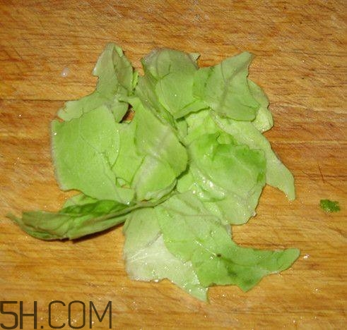 畸形果蔬營養(yǎng)價值更高？畸形果蔬是什么原因引起的？