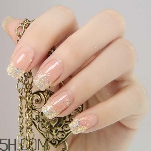 美甲后指甲受損怎么辦？指甲破損怎么修復？