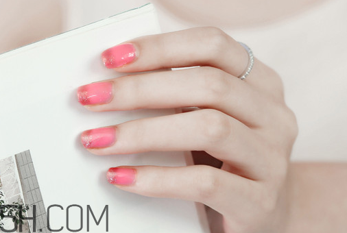 洗甲水可以用什么代替？洗甲水有什么危害？