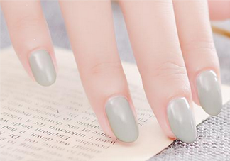 芭比膠是什么？指甲油怎么涂不掉色？