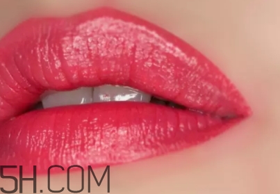 歐萊雅602是什么顏色？歐萊雅紛澤滋潤(rùn)唇膏602試色