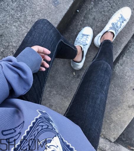 牛仔褲能用柔順劑嗎？牛仔褲可以用金紡嗎？