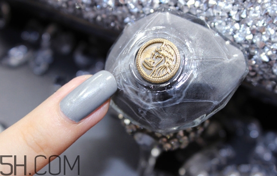 指甲油干了加什么好？人魚之水指甲油好嗎？