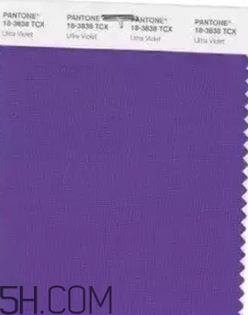 2018流行什么顏色衣服？2018流行衣服顏色搭配