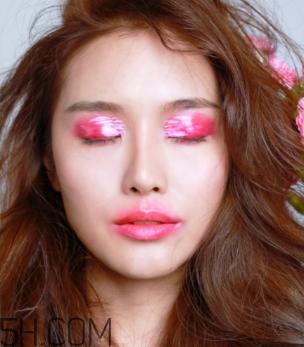 2018流行什么妝容？2018女性流行妝容