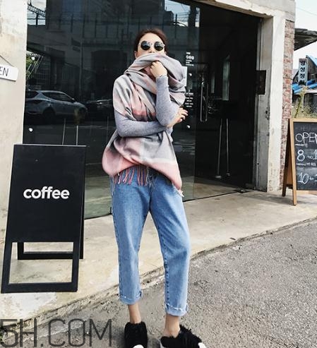 牛仔褲粘上口香糖怎么除掉？牛仔褲上的機油怎么洗掉？