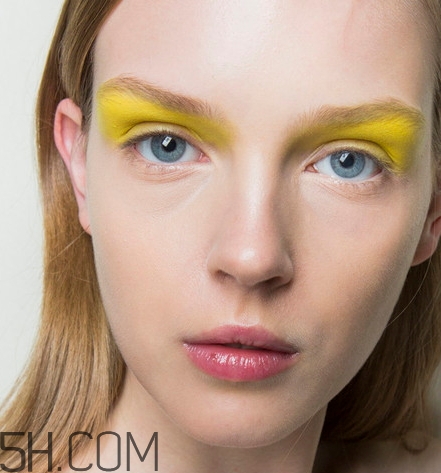 2018年流行什么眼妝？2018年流行眼妝趨勢