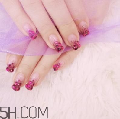 2018年指甲流行什么顏色？2018年流行什么指甲