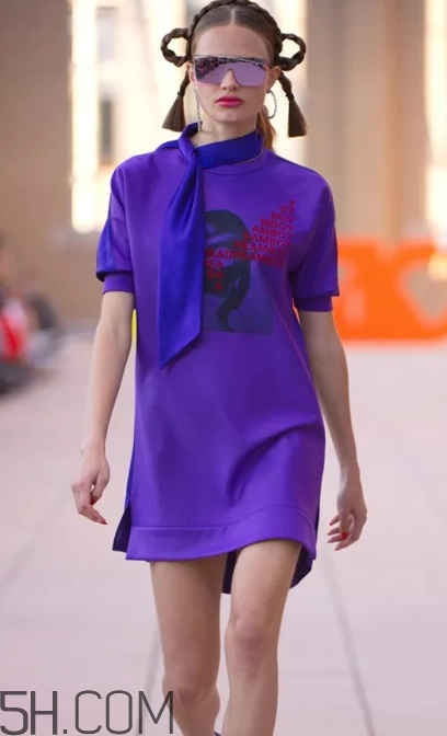 紫外光色衣服怎么搭配？紫外光色衣服搭配什么顏色