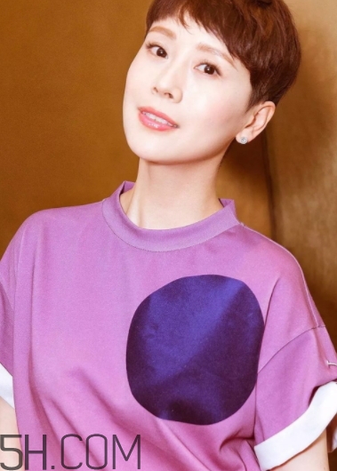 紫外光色衣服怎么搭配？紫外光色衣服搭配什么顏色