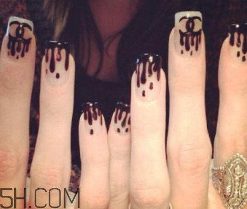 粉色漸變美甲怎么做？皮膚黑適合什么顏色的指甲油？