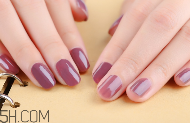 如何防止指甲油變干？指甲油還有哪些妙用？