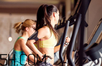 在跑步機上可以光腳跑嗎？跑步機有什么注意事項嗎？