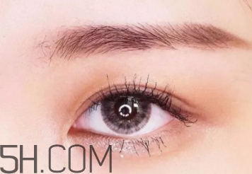 2018年流行什么眼影顏色？2018年眼影流行色