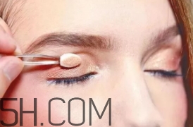 2018年流行什么眼影顏色？2018年眼影流行色