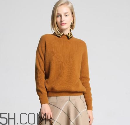 羊絨衫能用洗衣機(jī)甩干嗎？羊絨衫可以脫水嗎？