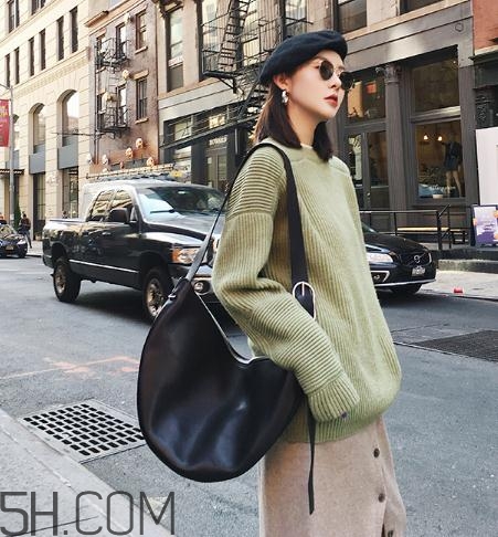 羊絨衫買(mǎi)大還是買(mǎi)??？羊絨衫買(mǎi)大了怎么辦？