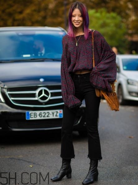 冬天穿喇叭褲怎么搭配？冬天喇叭褲搭配圖片