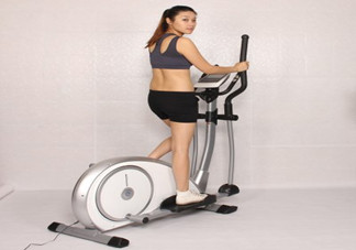 橢圓機(jī)和跑步機(jī)哪個好？橢圓機(jī)和跑步機(jī)各自的優(yōu)劣有哪些？