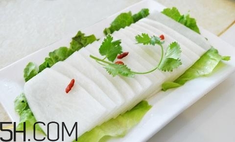 吃白蘿卜有哪些益處？白蘿卜的養(yǎng)生功效有哪些？