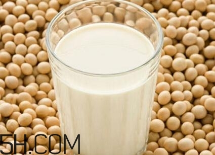 什么樣的豆?jié){不能喝？喝豆?jié){應(yīng)該要注意什么呢？