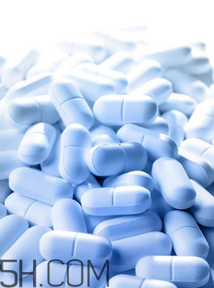 萬(wàn)艾可能喝酒嗎？萬(wàn)艾可能吃兩粒嗎？