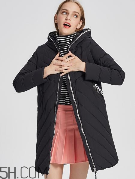 艾萊依羽絨服有折扣嗎？艾萊依羽絨服廠家在哪？