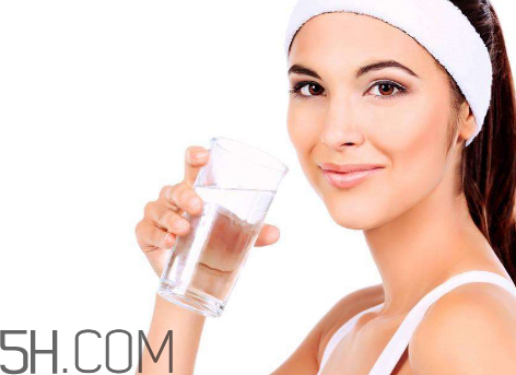 婦炎潔是酸性還是堿性？婦炎潔是什么顏色的？