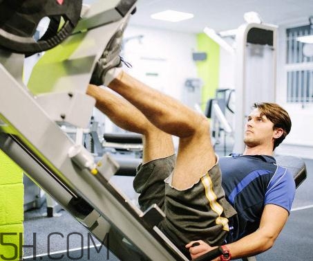 腿舉應(yīng)該是體重多少倍？正常人腿舉多少重量？