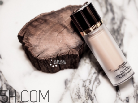 tom ford圓管粉底液怎么樣？tom ford圓管粉底液測評