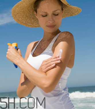 婦炎潔要用清水沖洗嗎？婦炎潔要兌多少水？