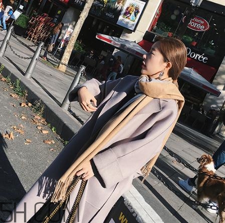 雙面呢大衣會(huì)起球嗎？雙面呢大衣怎么穿不起球？