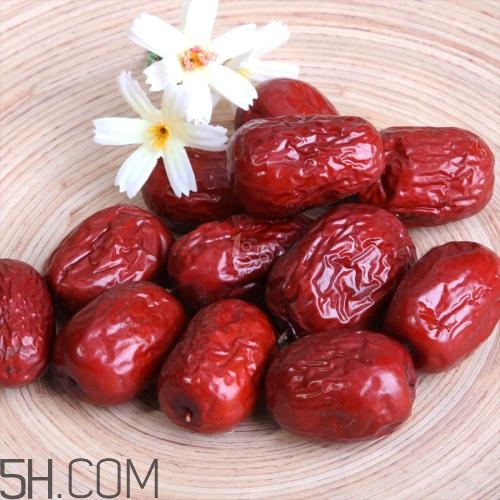 女性哪個(gè)部位最脆弱？女性吃什么養(yǎng)生？