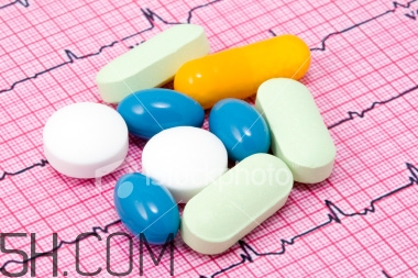 廁所蹲久了的危害是什么？日常解便秘的方法有哪些？