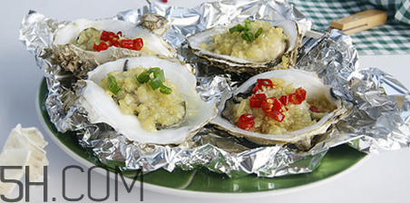 烤生蠔的做法及調(diào)料 臺山生蠔的營養(yǎng)價值 烤生蠔的做法及調(diào)料 臺山生蠔的營養(yǎng)價值