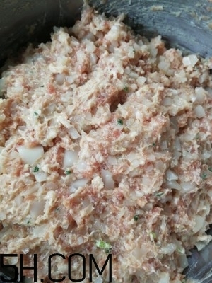 灌湯包的做法？灌湯包怎么做好吃？