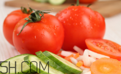 生蠔可以和苦瓜一起吃嗎？生蠔和西紅柿可以一起吃嗎？