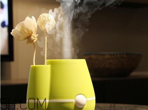 加濕器噴熱氣好嗎？加濕器噴熱氣好還是噴冷氣好？