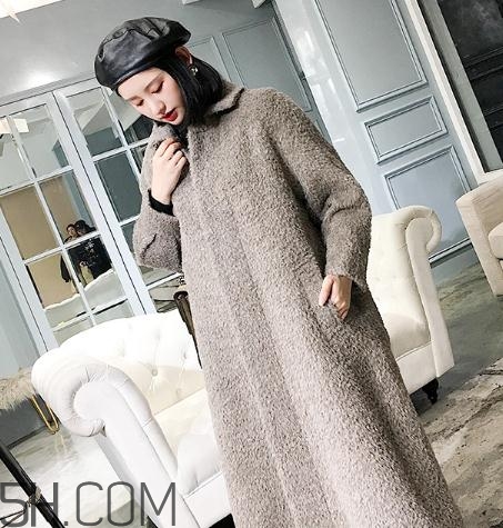 羊駝毛大衣會(huì)起球嗎？羊駝毛大衣起球怎么辦？