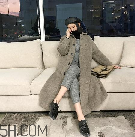 羊駝毛大衣會(huì)掉毛嗎？羊駝毛大衣掉毛怎么辦？